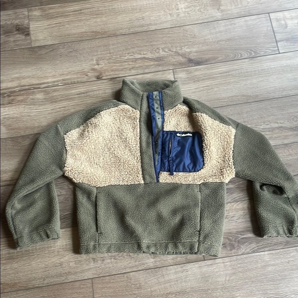 Columbia Green and Cream Fleece Pullover